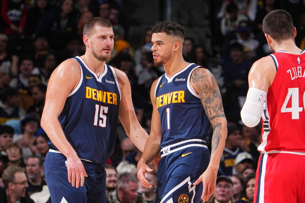 两个豪门在 两个豪门在