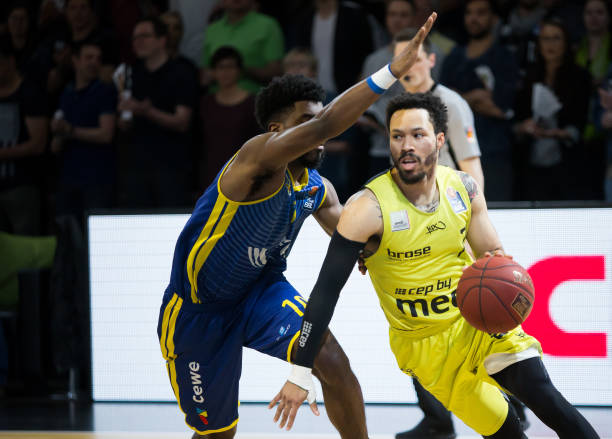 对不同对手 对不同对手